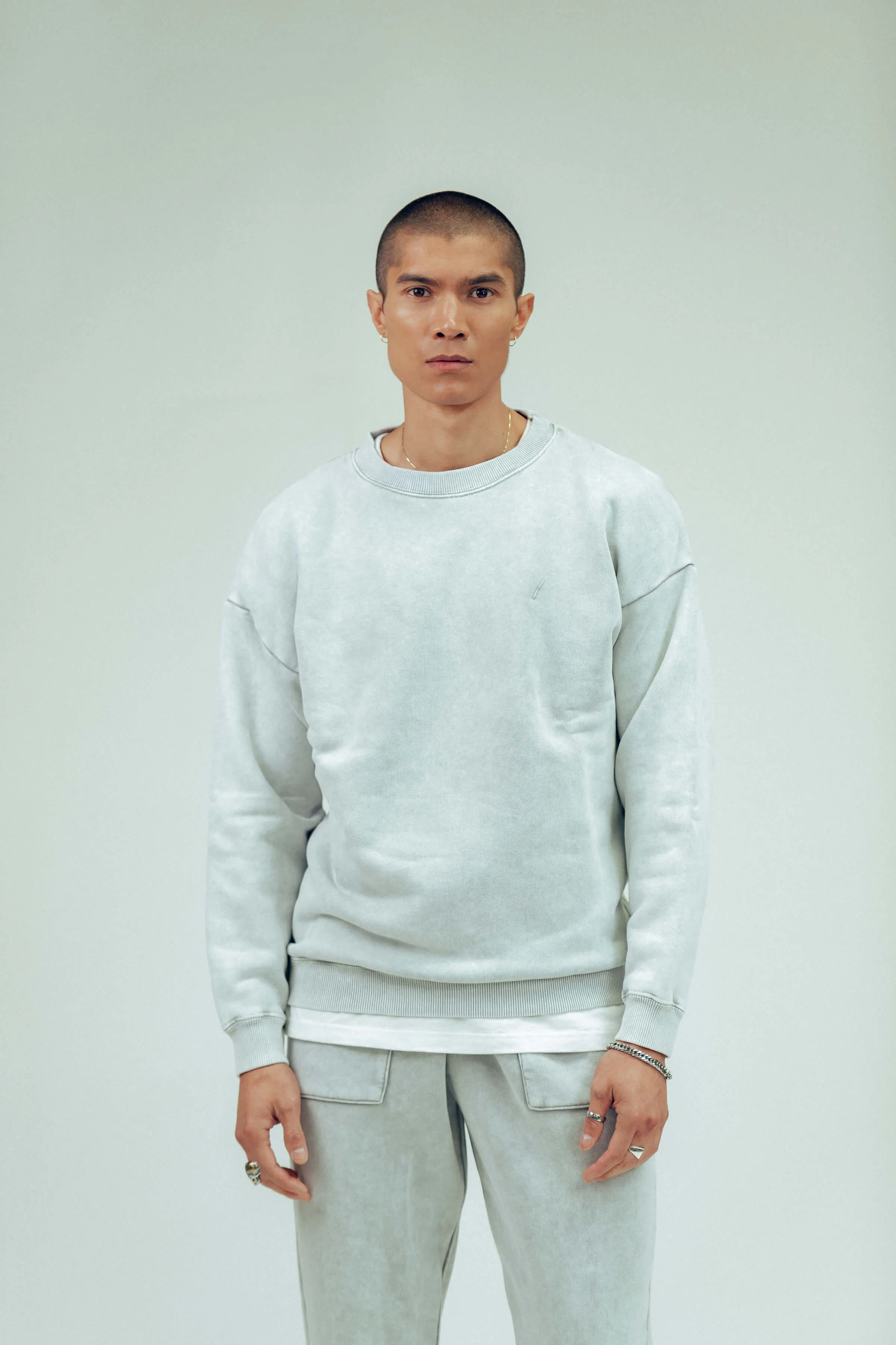 530 Washed Stone Grey Sweatshirt (Man)