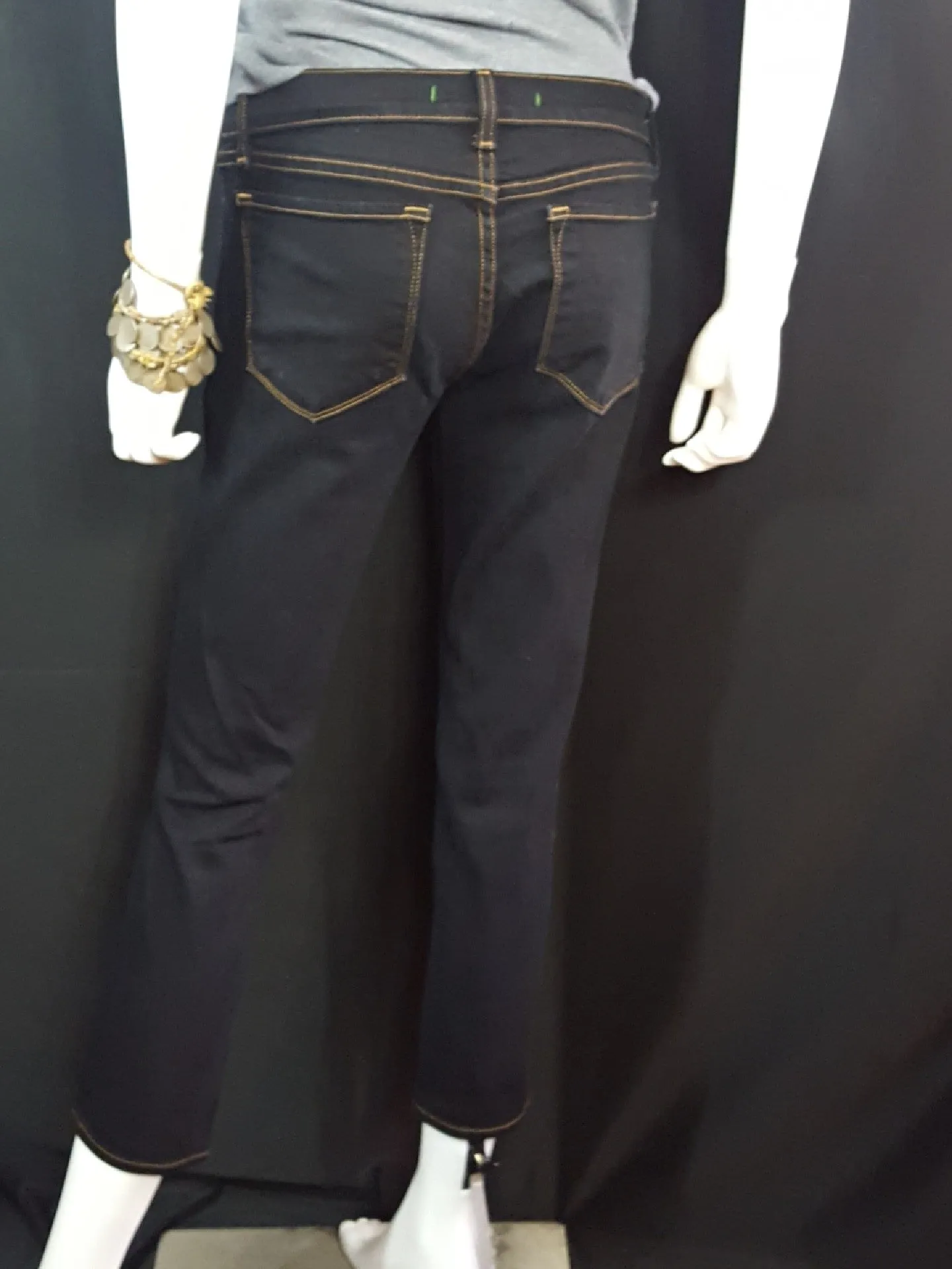 J Brand Midrise Crop Jeans Black size 27