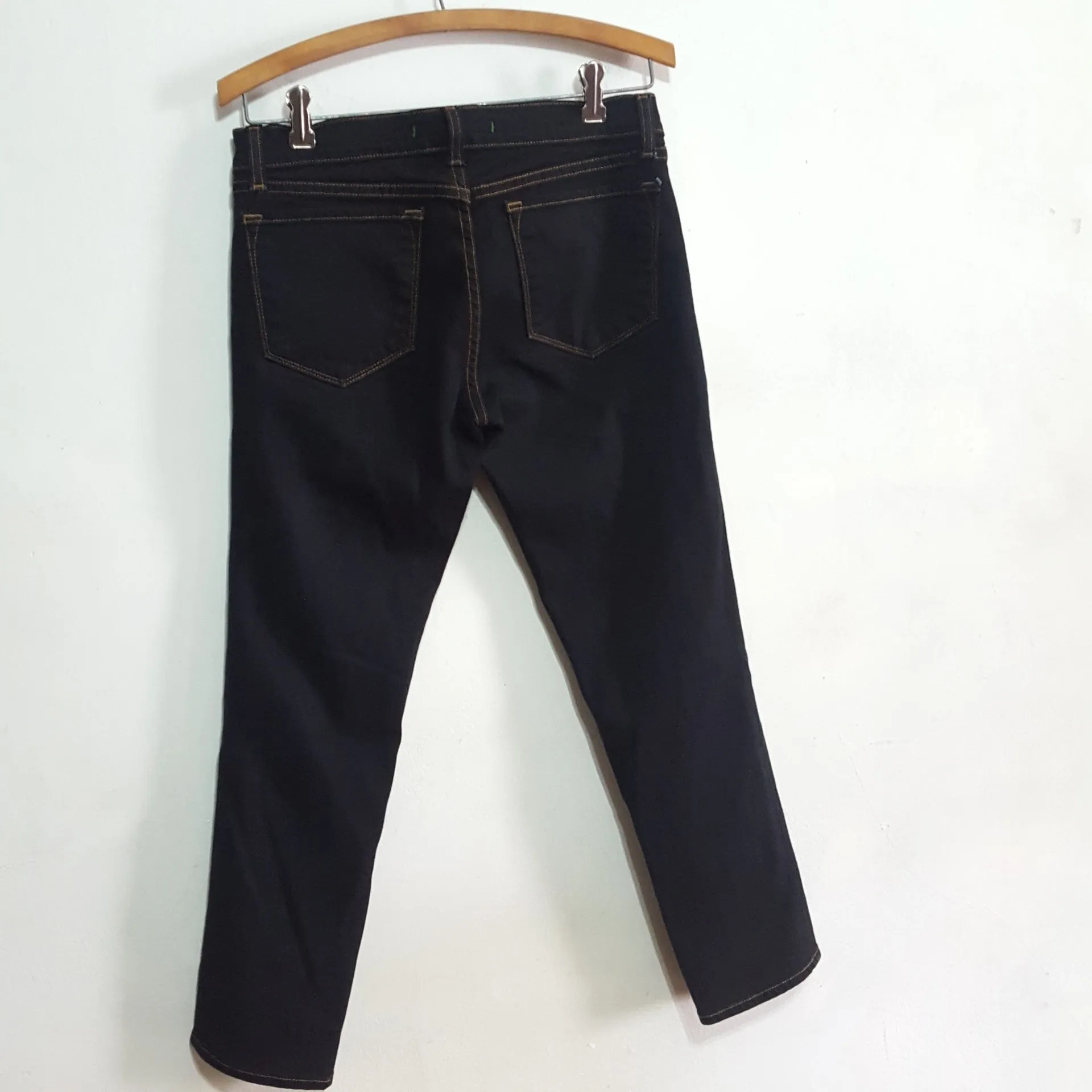 J Brand Midrise Crop Jeans Black size 27