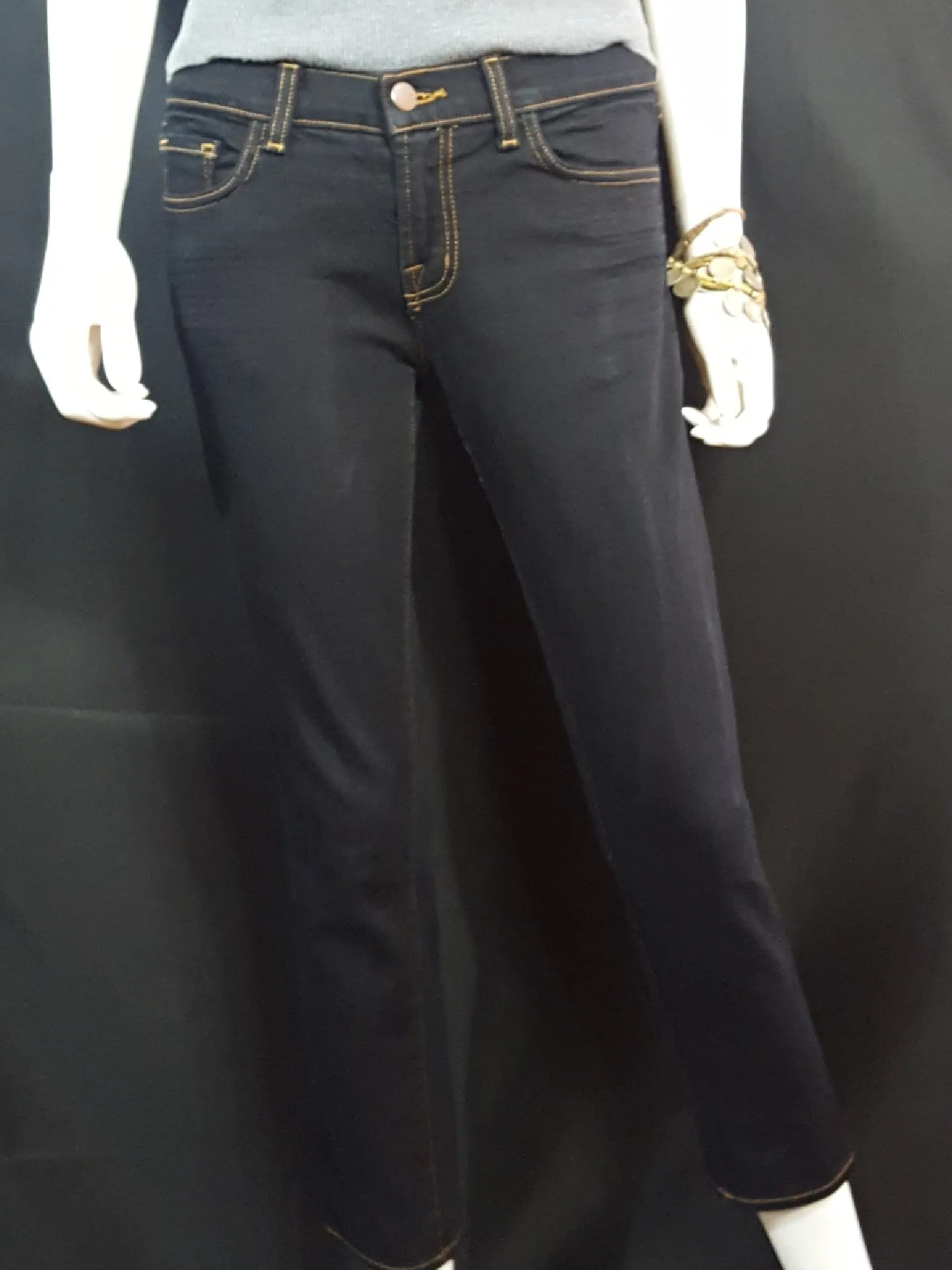J Brand Midrise Crop Jeans Black size 27