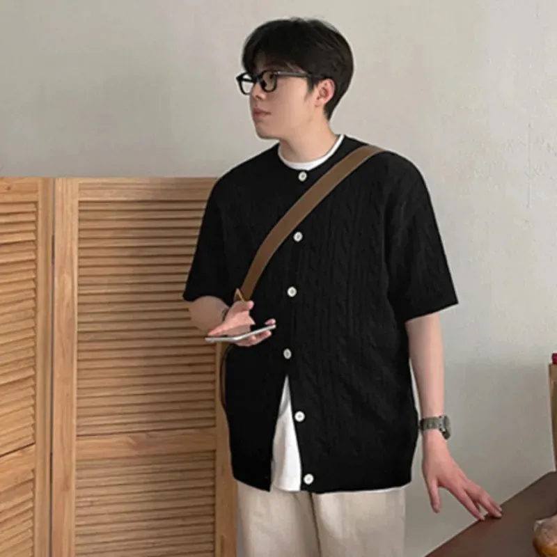 Korean Style Men's Cardigan Casual Knitted Round Neck Tops Short Sleeve Single Brteasted Solid Color Loose  Sweater 9C6496