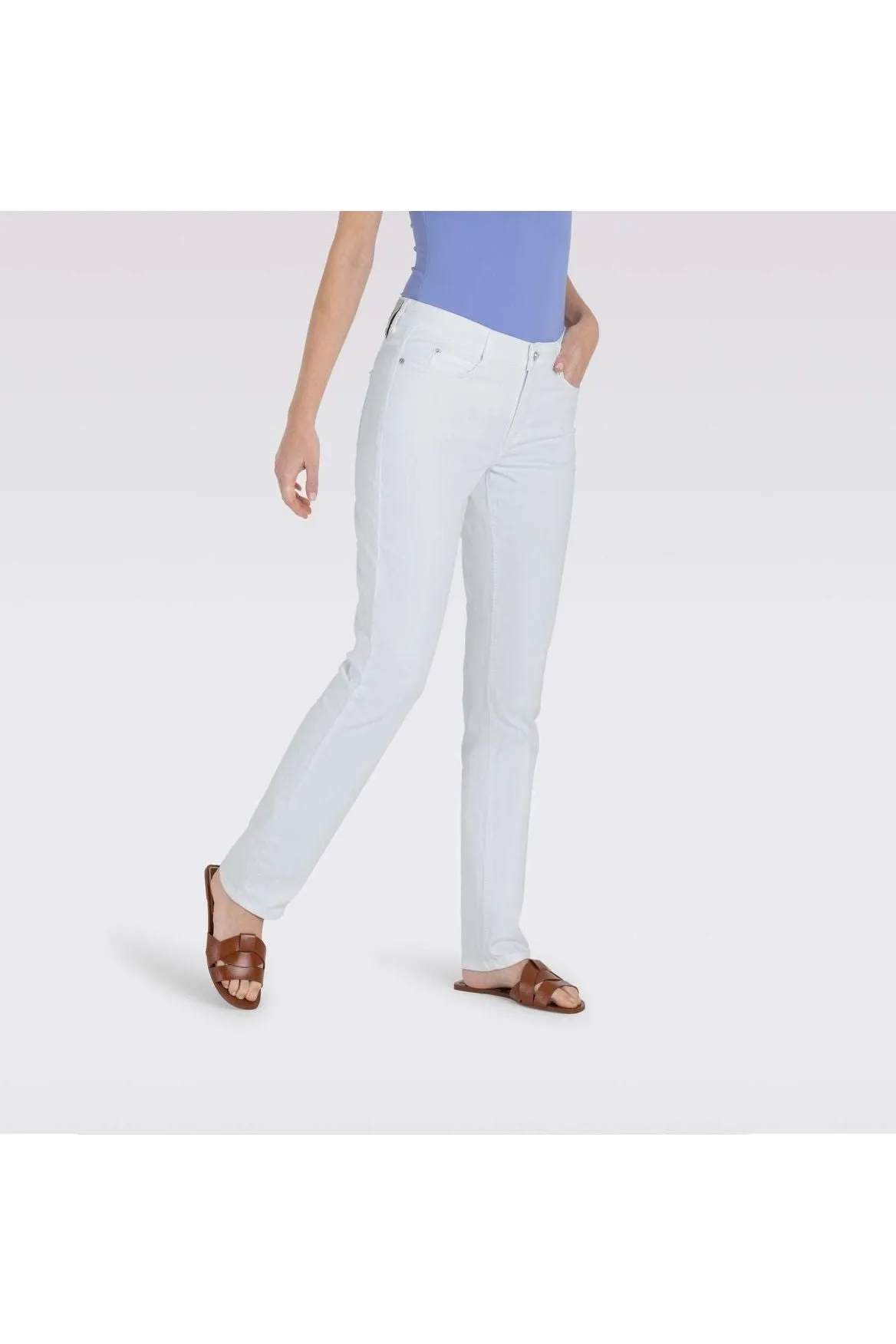 Mac Jeans Dream Wonder Light Denim Straight Legs 5401-90-351L | D010 White | Offered Online Only