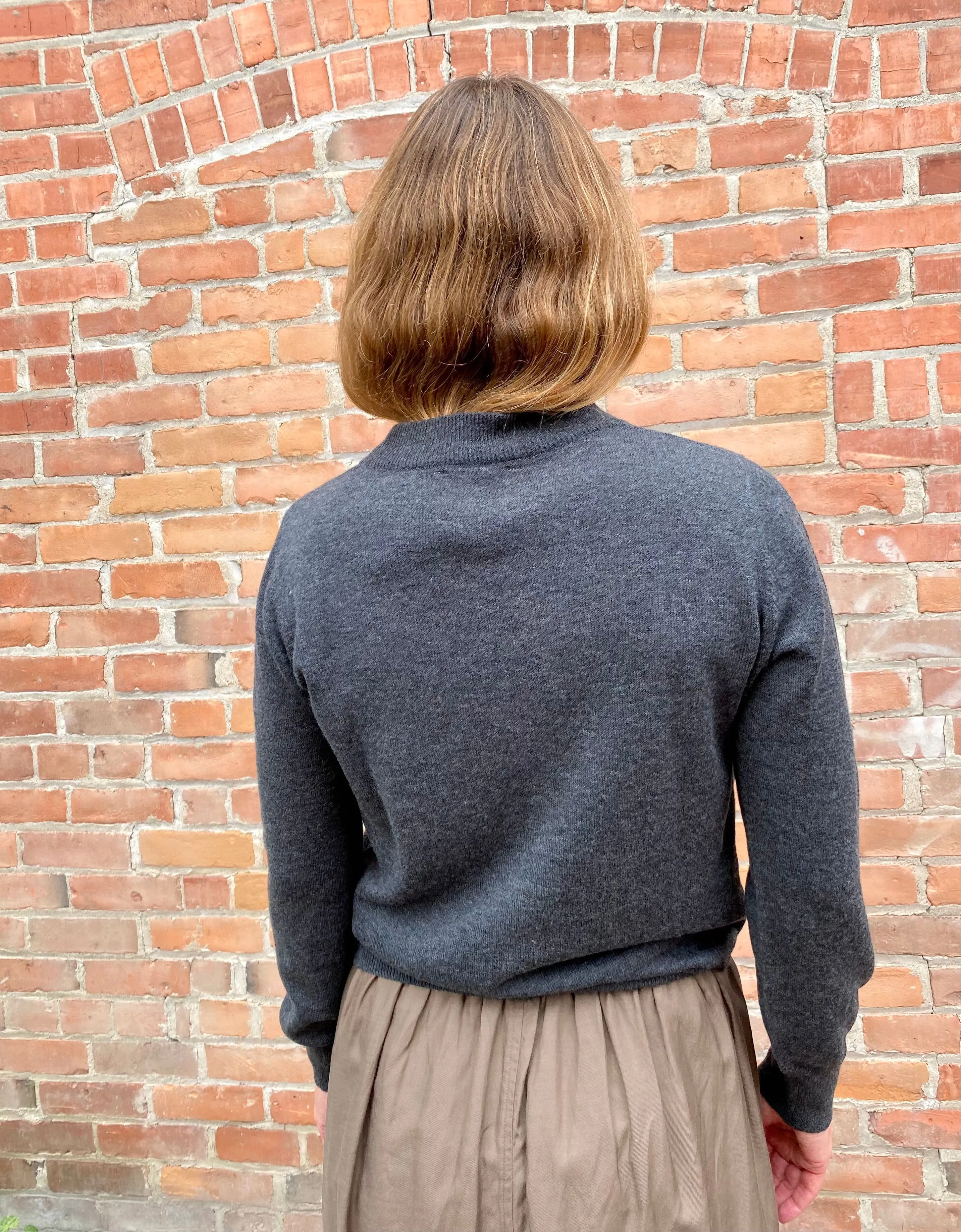 Merino O-Neck Sweater in Charcoal Grey