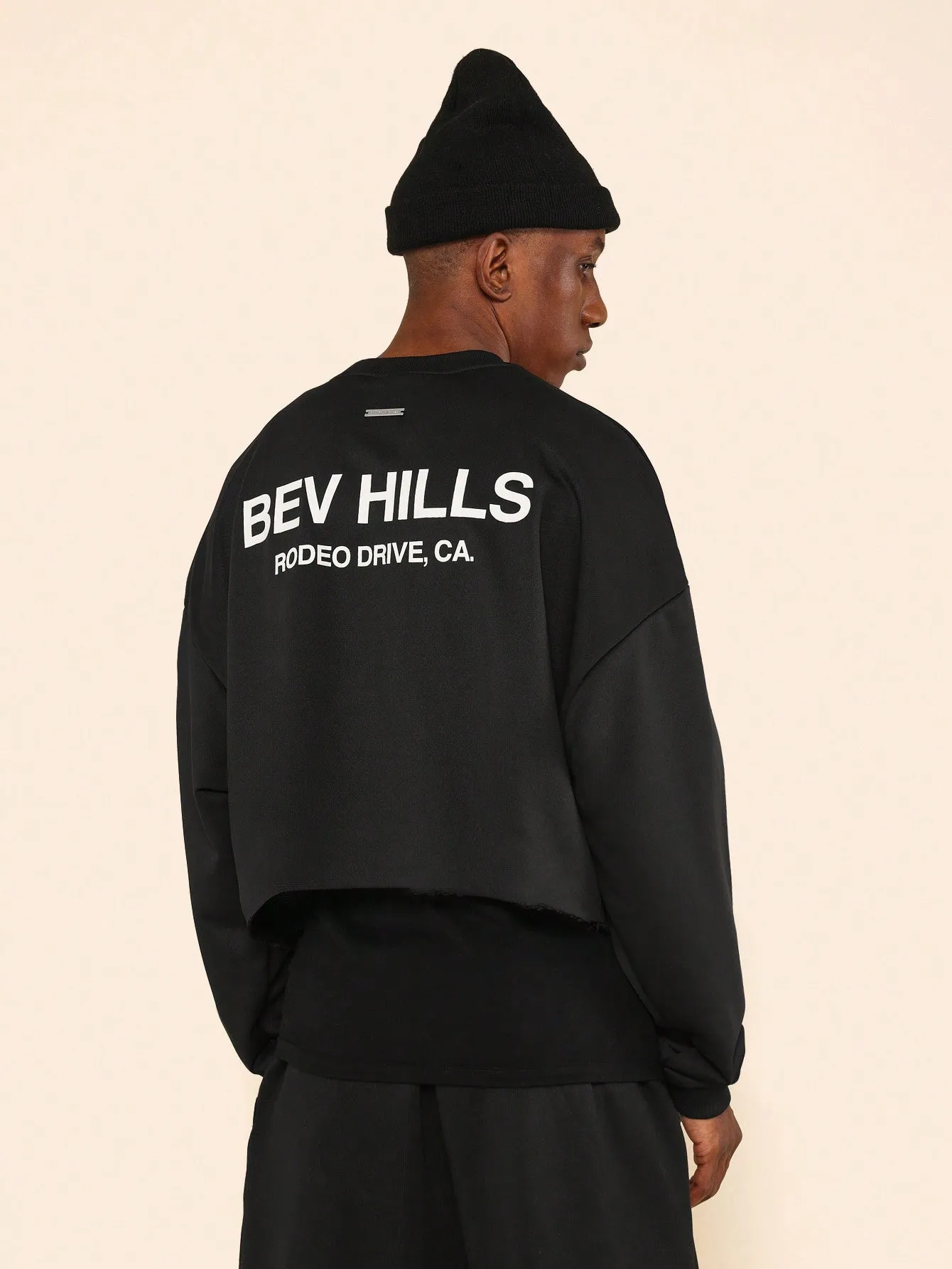 SUMWON Crop Fit Raw Hem Sweatshirt With Back Graphic Print