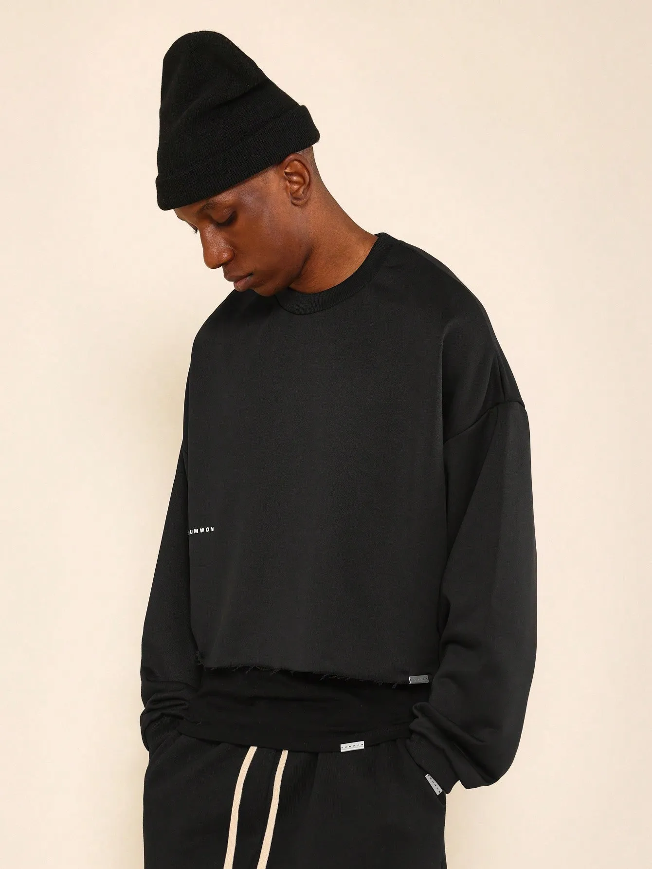 SUMWON Crop Fit Raw Hem Sweatshirt With Back Graphic Print