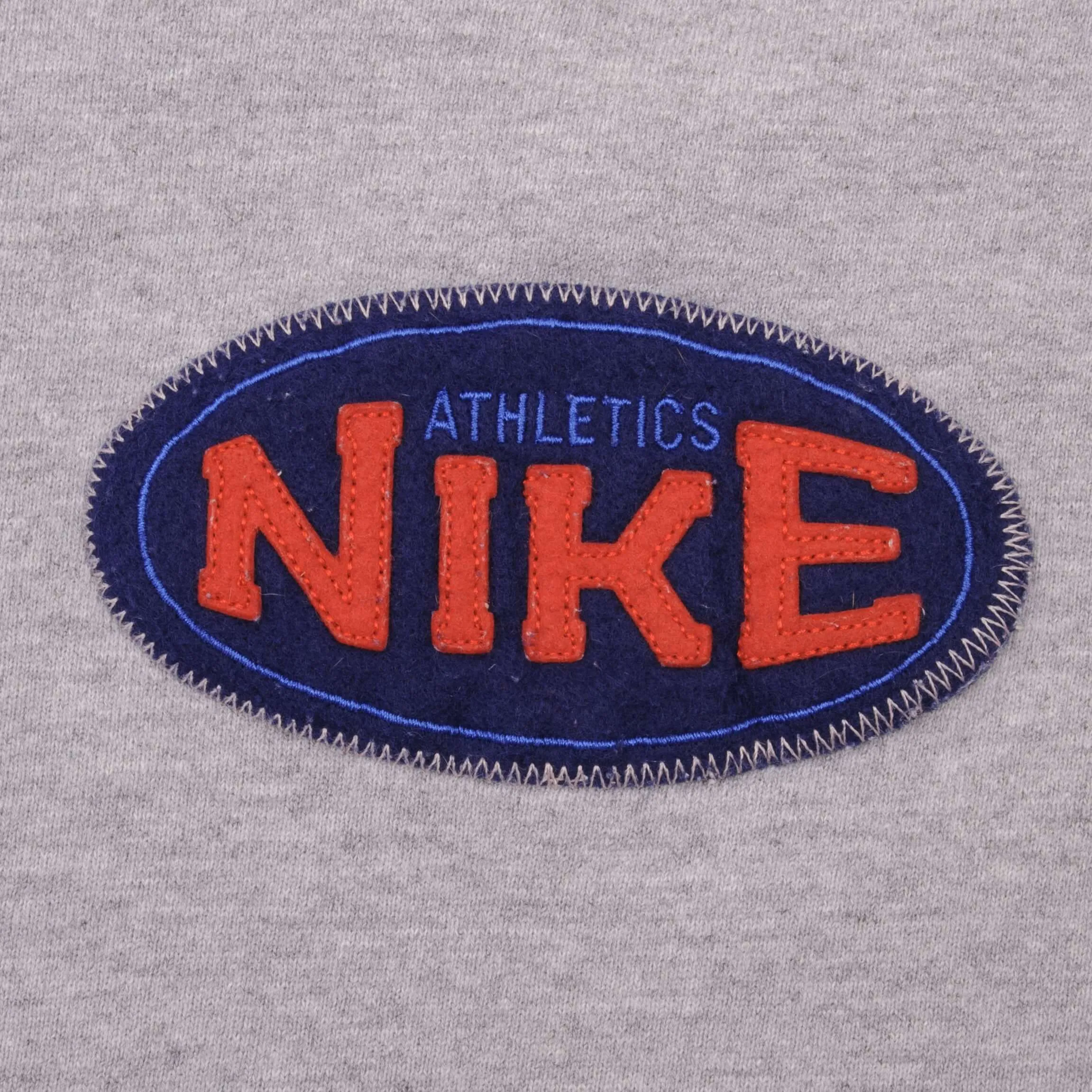 VINTAGE NIKE EMBROIDERED SPELLOUT SWEATSHIRT 1990S SIZE XL MADE IN USA